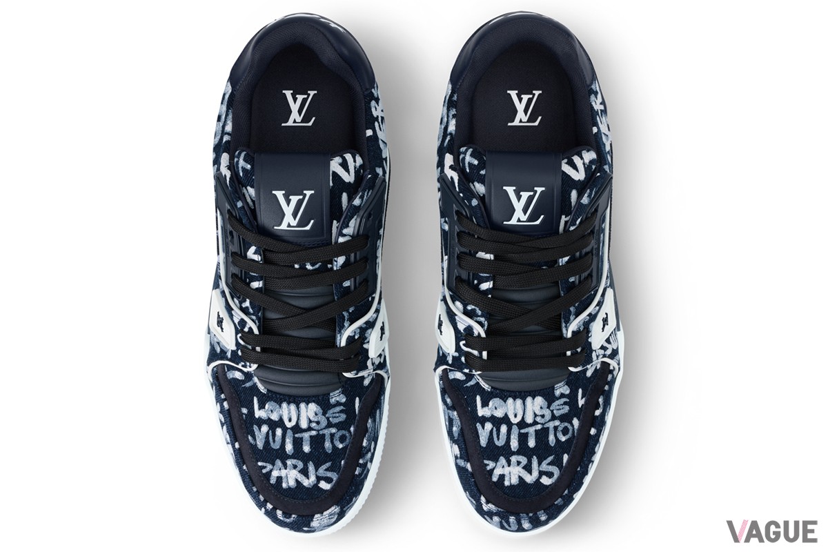 LV トレイナー スニーカー（LV スクリブルをプリントしたデニム）：25万6300円