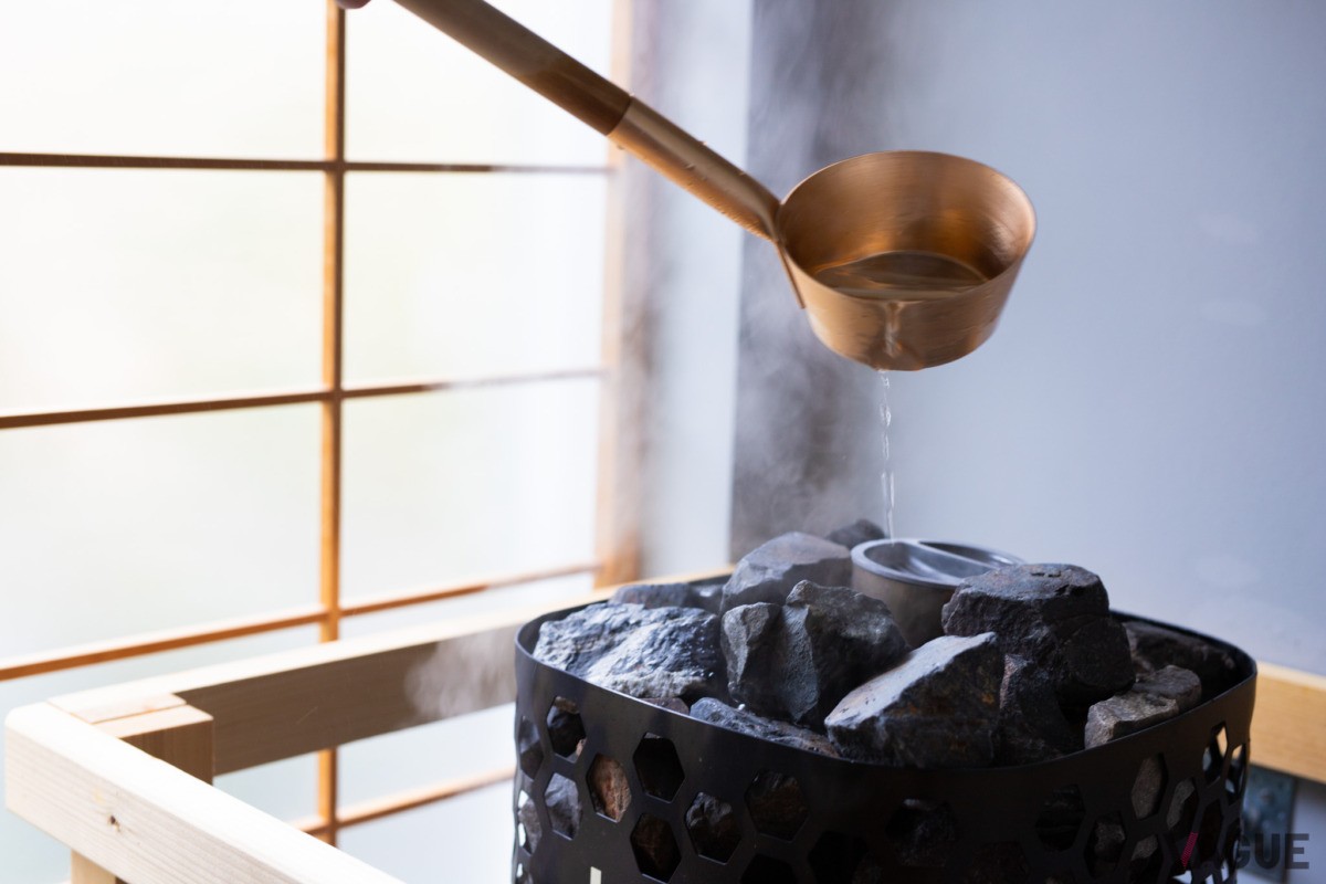 最⾼温度110度、フィンランド・HELO社製ストーブ