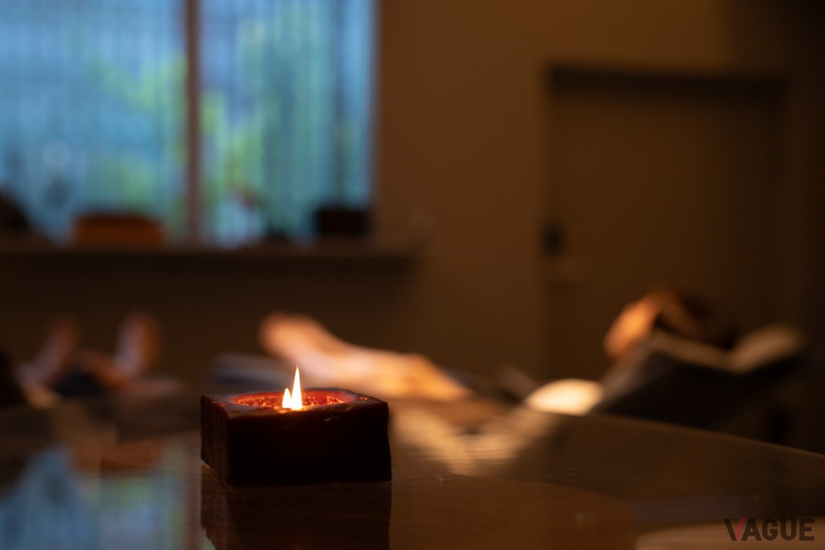 時代を超えた造形美がミニマルな空間に溶け込む