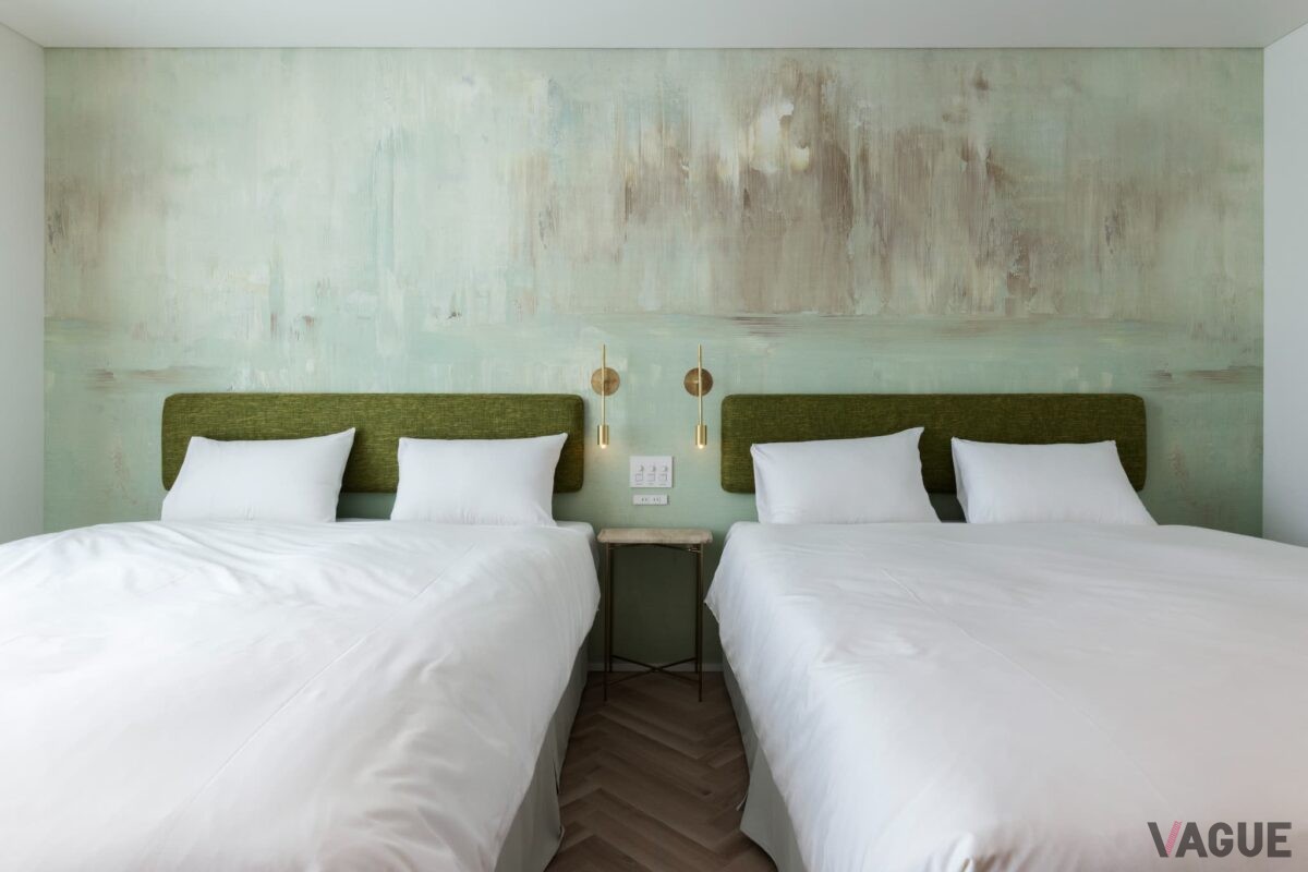 山、海、緑をイメージした３つの寝室は別々のデザインに