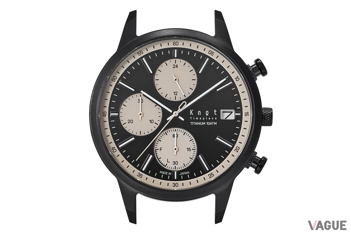 ブラック×アイボリーで逆パンダクロノグラフとなる「TSC-40BKBK」（3万9600円 消費税込）