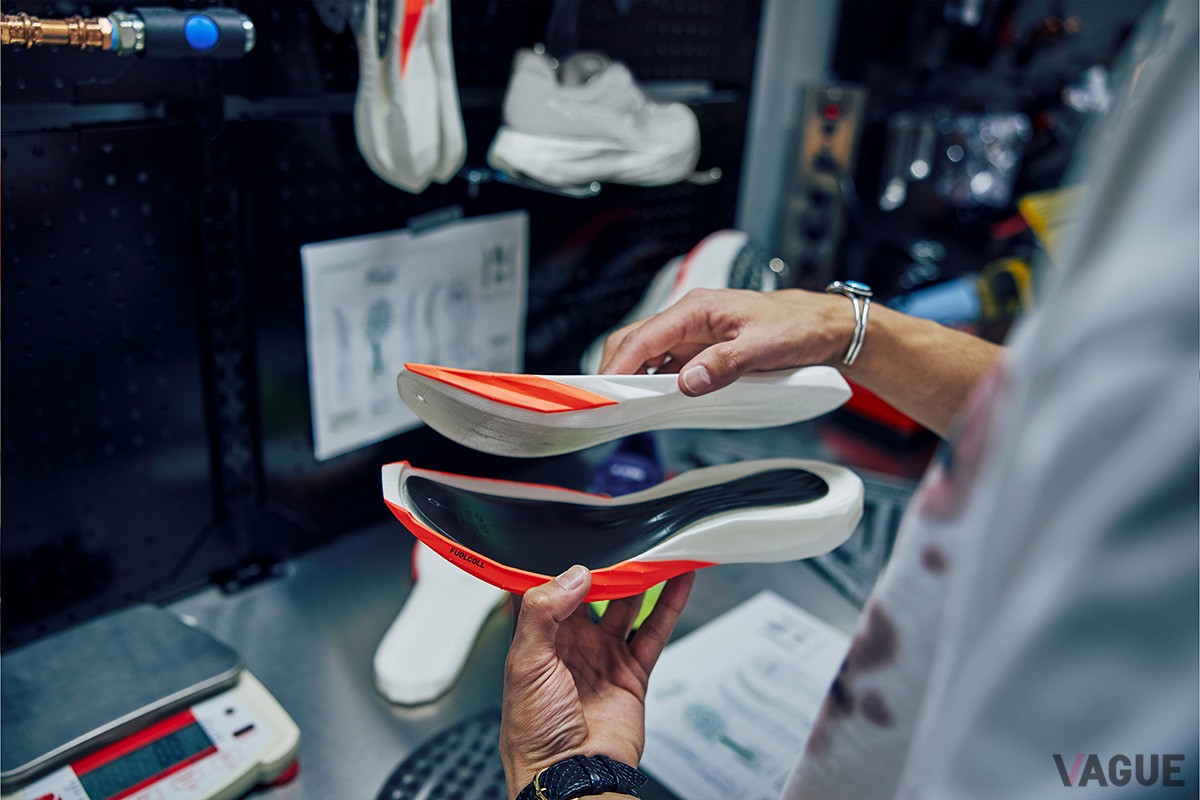 FuelCell SuperComp Elite v5：2万9700円