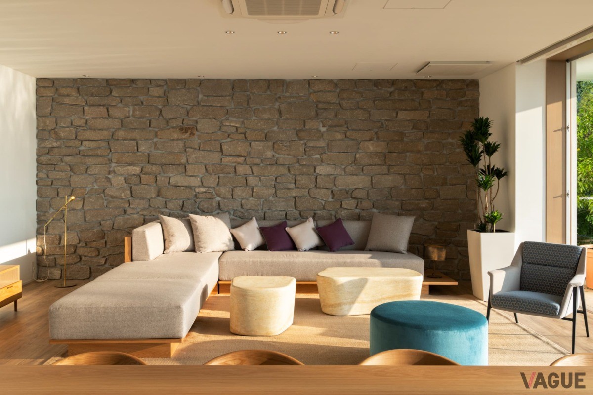 厳選された家具はオリジナルも多くプランニング