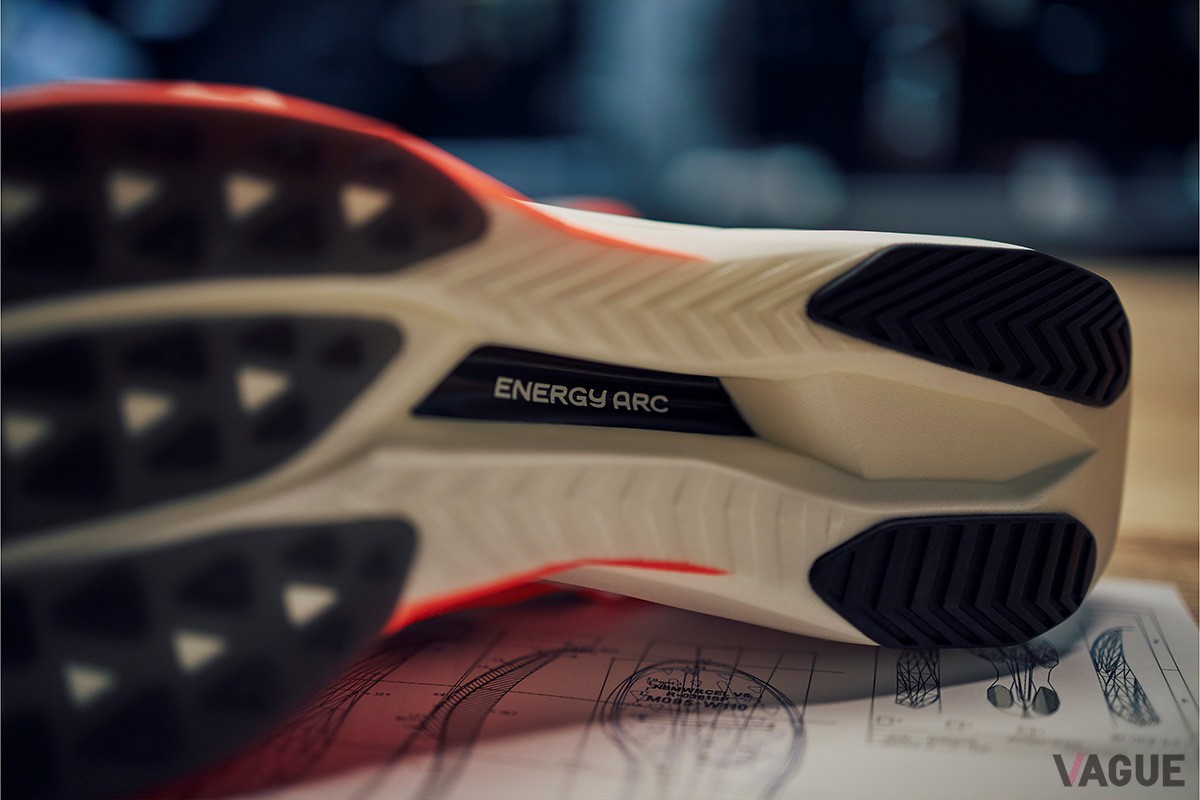 FuelCell SuperComp Elite v5：2万9700円