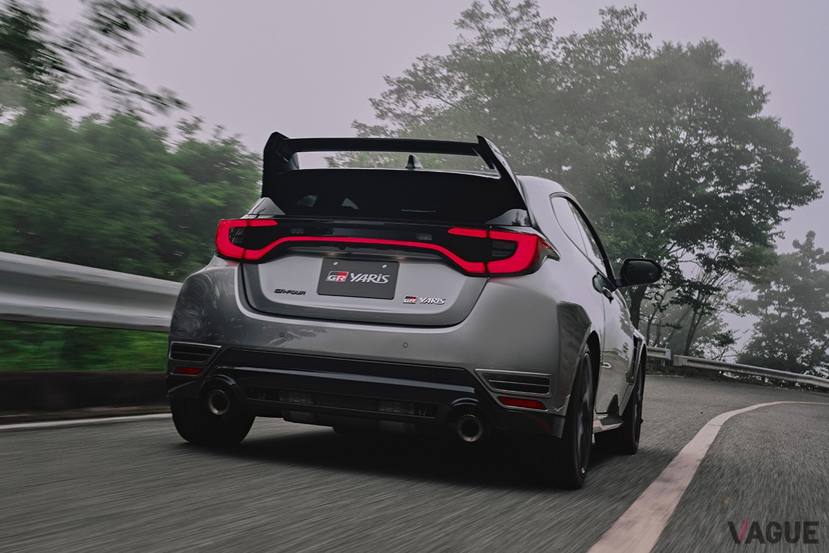 トヨタ進化型「GRヤリス」の「エアロパフォーマンスパッケージ」