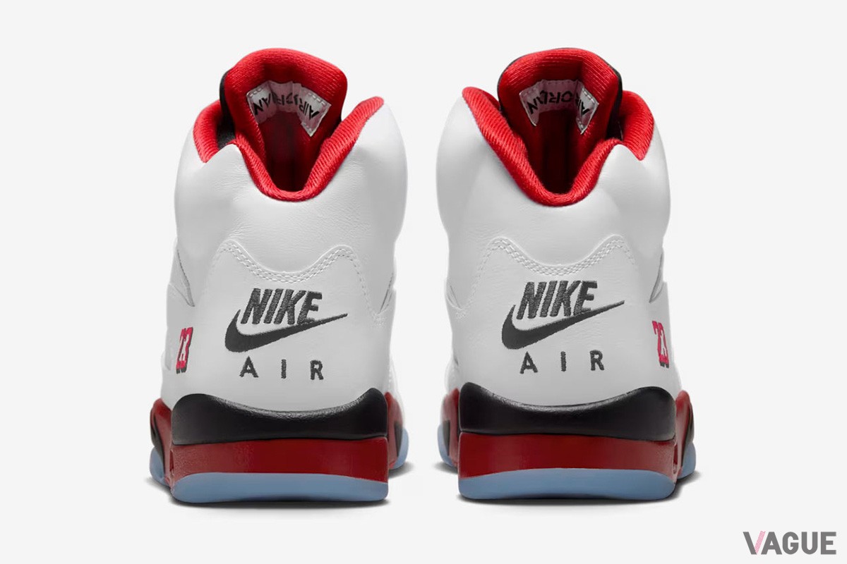 「エア ジョーダン 5」の人気色Fire Red“Black Tongue”が待望の復活