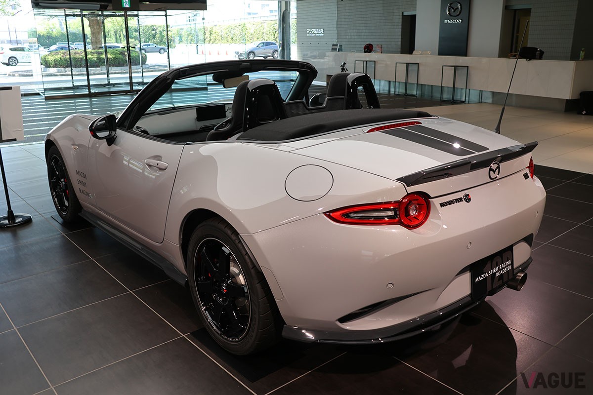 「マツダスピリットレーシング・ロードスター 12R」