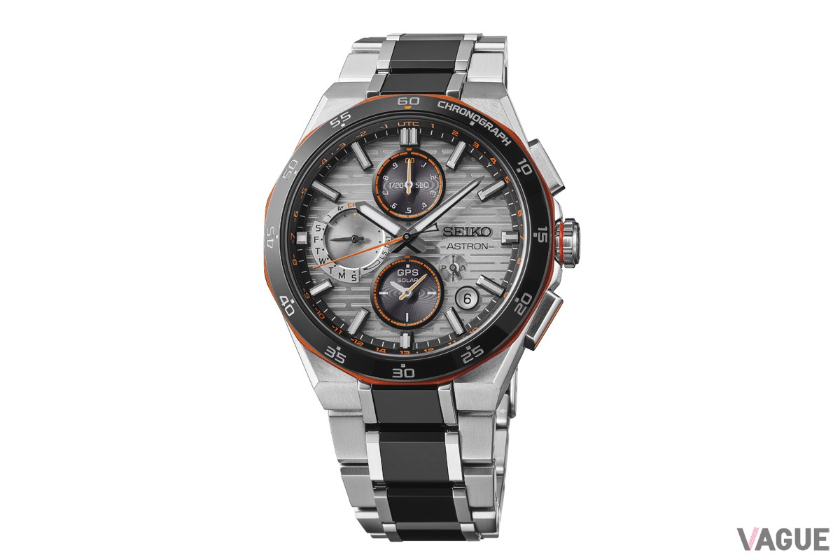 ダイヤルには光速で駆け抜ける光をなぞらえた、線が断続的に繋がる“ホリゾンタルパターン（横縞）”の新規型打ちを採用