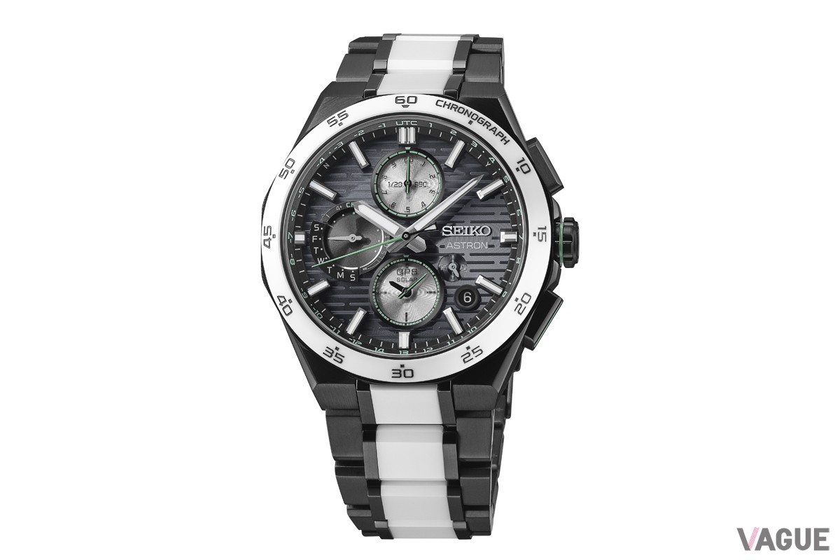 二層構造のベゼルはセラミックスのパーツと、多角形状の飾り縁を組み合わせた限定モデルだけの特別仕様