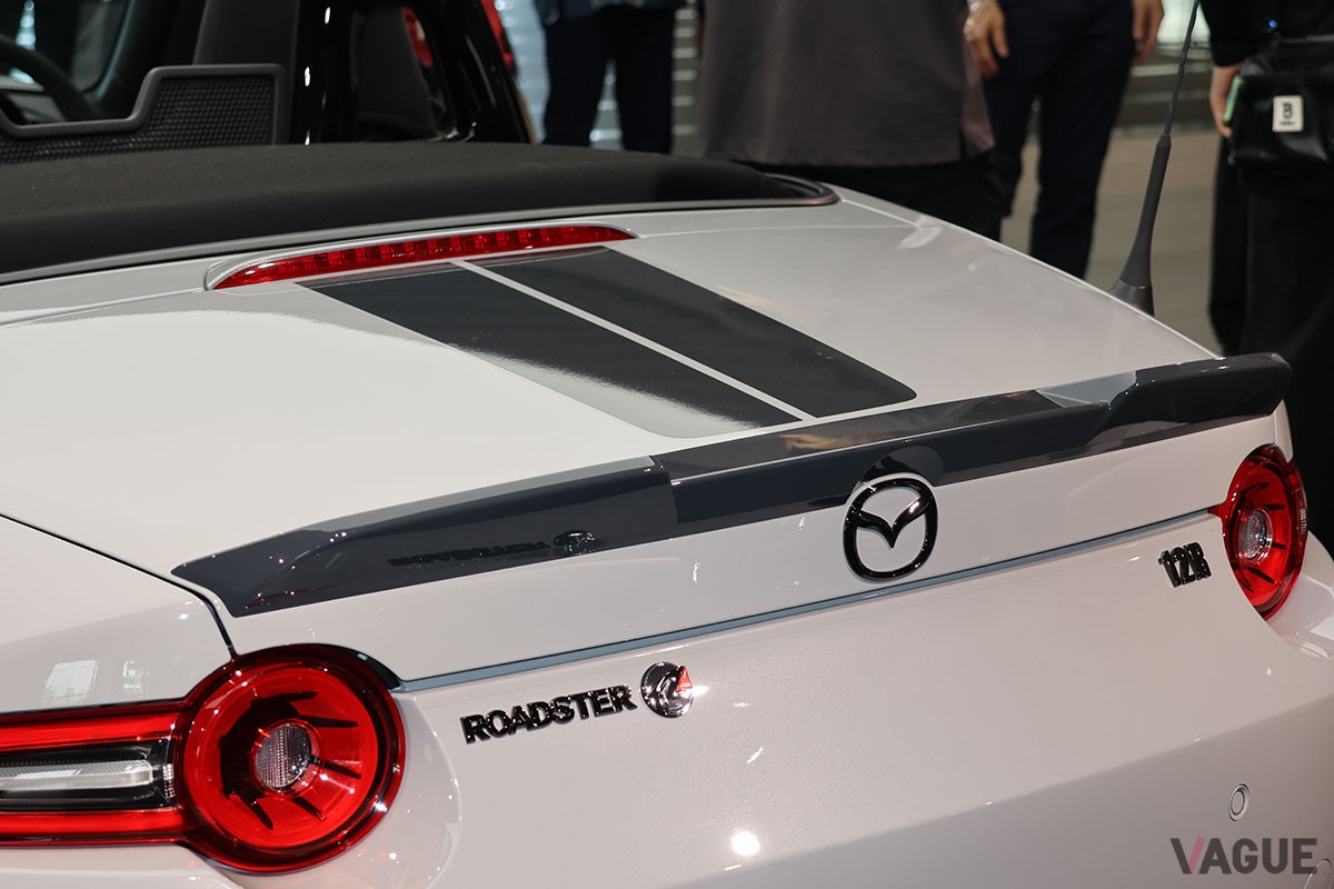 「マツダスピリットレーシング・ロードスター 12R」