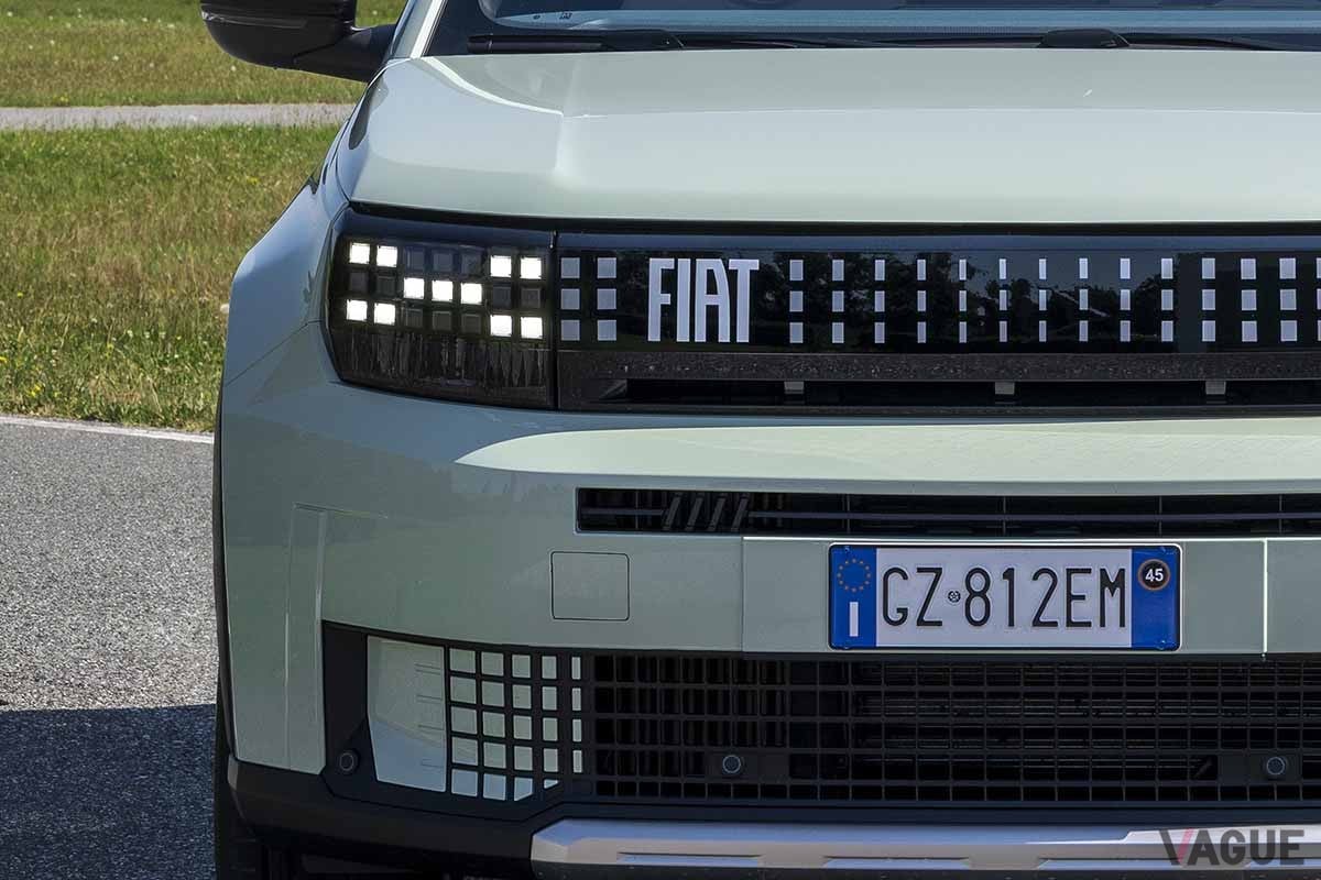 フィアット新型コンパクトSUV「グランデパンダ」に追加されたガソリンエンジンモデル