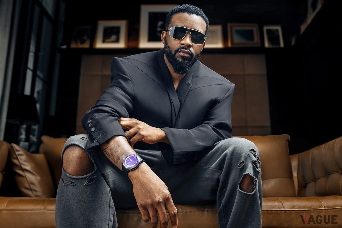 シンガーであり、作曲家・ダンサーとしても活躍するファリー・イプパ。アフリカで最も名高いアーティストのひとりで、熱心な時計愛好家としても知られる。コンゴ出身、1977年生まれ