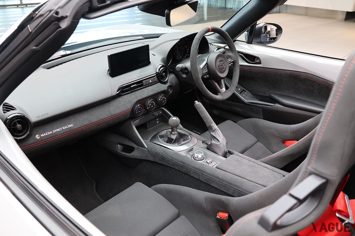 「マツダスピリットレーシング・ロードスター 12R」