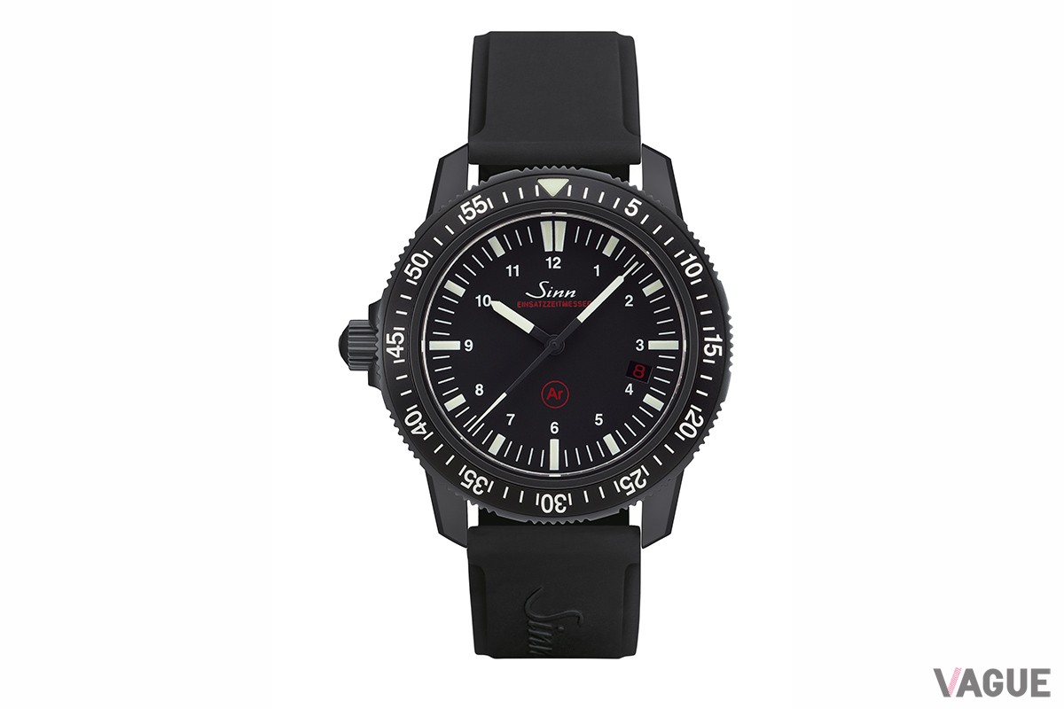 「Sinn EZM 3 S」シリコンストラップ（64万4600円 消費税込）