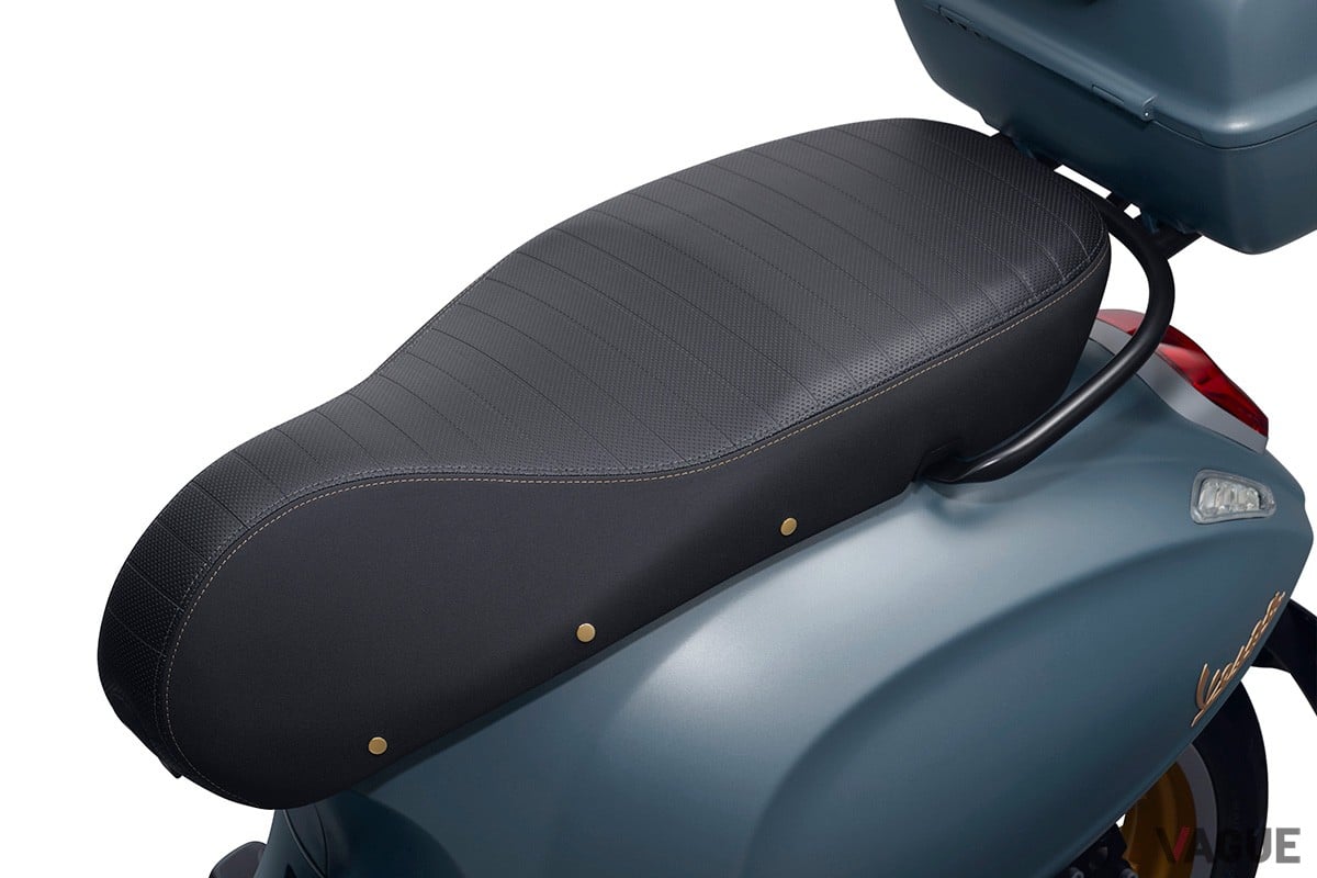 特別仕様車「ベスパ スプリント150 OFFICINA 8」