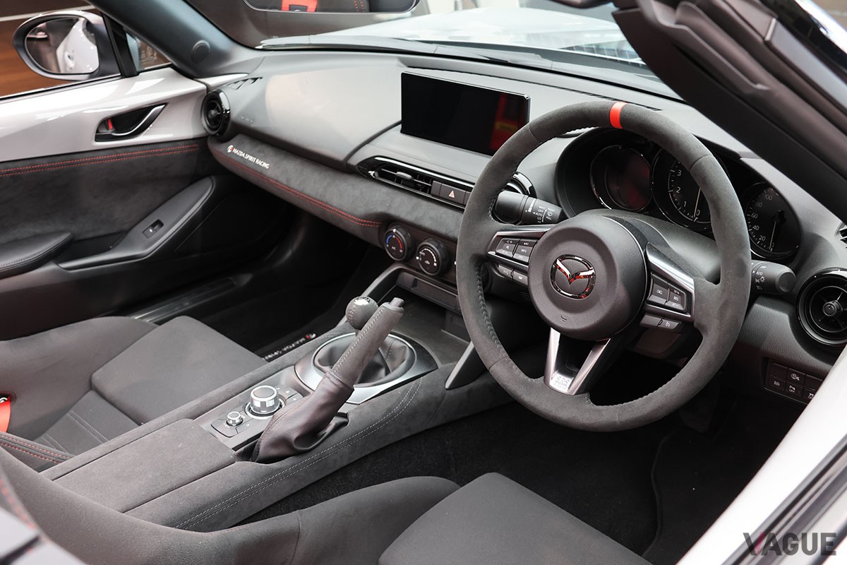 「マツダスピリットレーシング・ロードスター 12R」