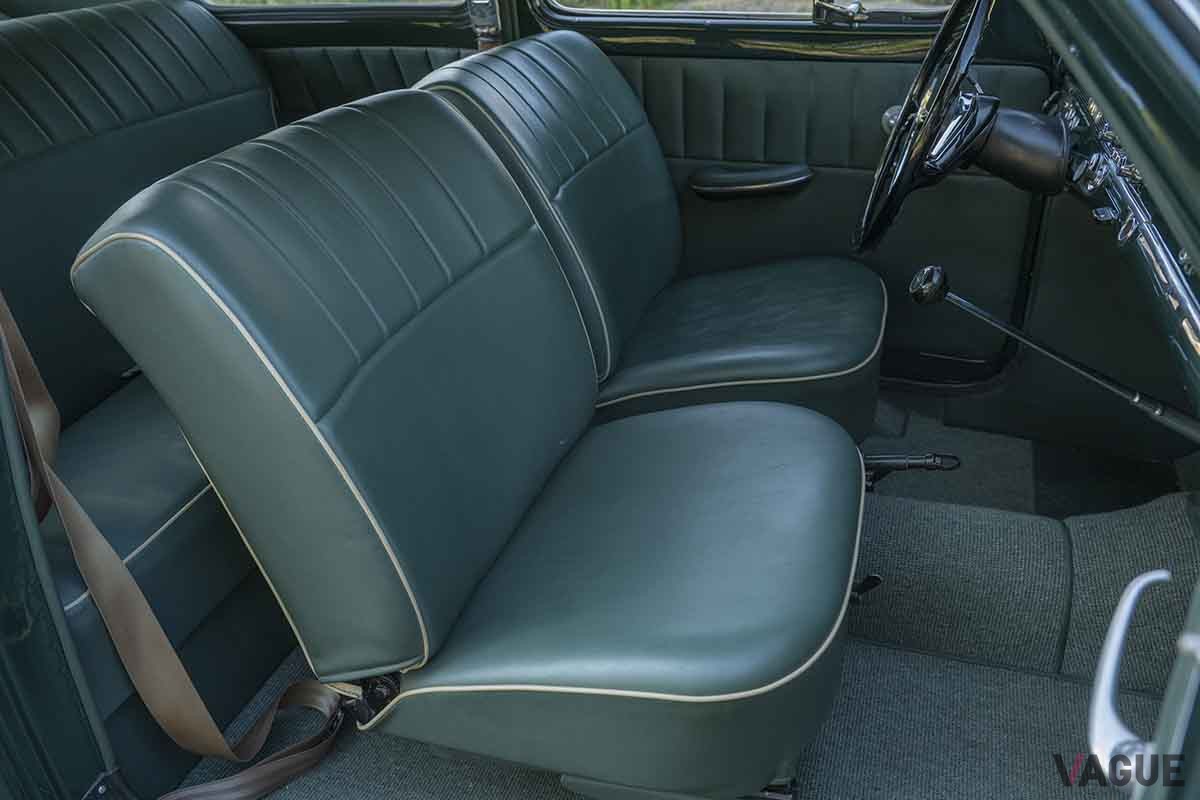 オークションに登場、落札された1965年式ボルボ「PV544スポーツ」Robin Adams(c)2025 Courtesy of RM Sotheby's