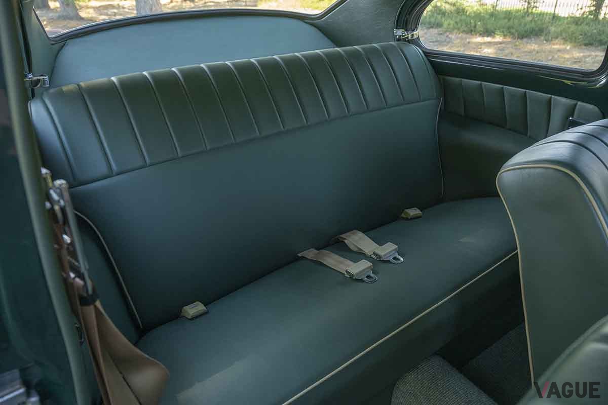 オークションに登場、落札された1965年式ボルボ「PV544スポーツ」Robin Adams(c)2025 Courtesy of RM Sotheby's