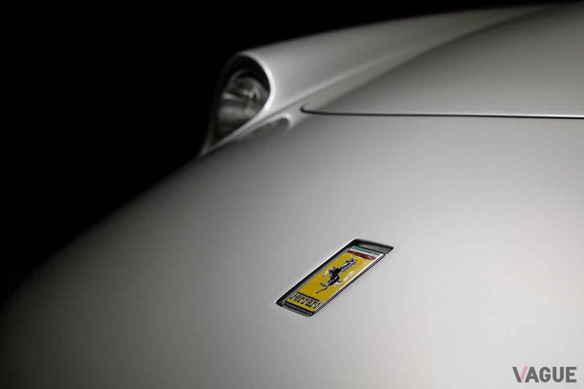 半世紀以上前の「4人乗りフェラーリ」がオークションに登場 “クイーン