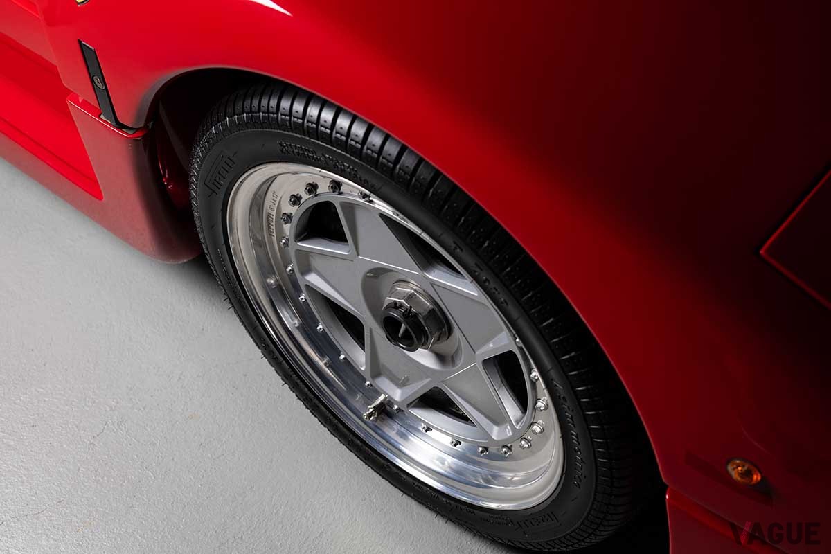オークションに出品予定の1989年式フェラーリ「F40」Nail Fraser(c)2025 Courtesy of RM Sotheby's