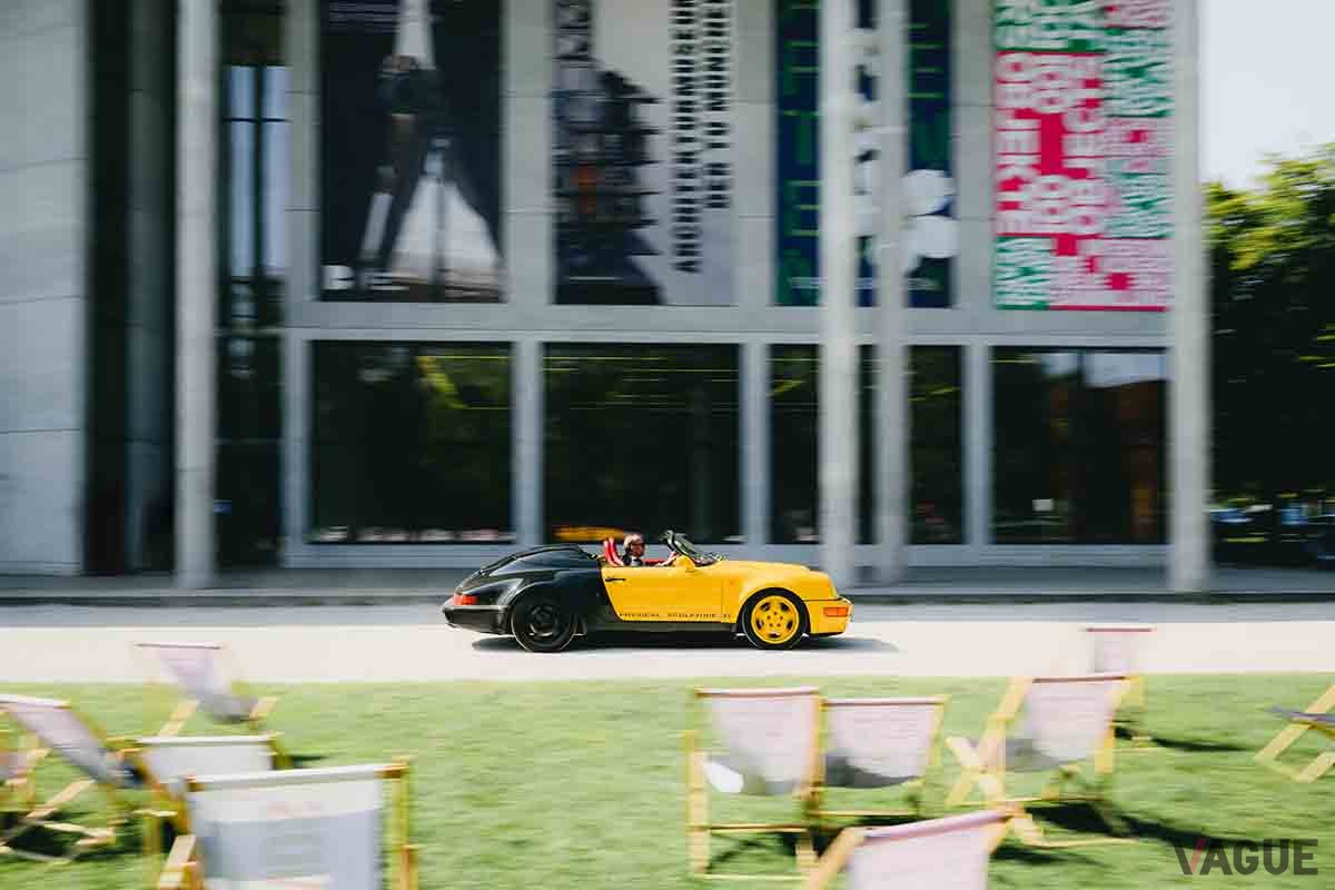 オークションに出品される予定の1994年式ポルシェ「911スピードスター」ターボルック“フィジカルスカルプチャーXI” Maximilian Vogi(c)2025 Courtesy of RM Sotheby's 