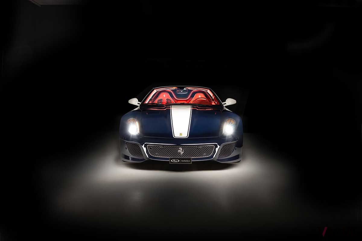 オークションに出品される2012年式フェラーリ「SAアペルタ」Nail Fraser(c)2025 Courtesy of RM Sotheby's