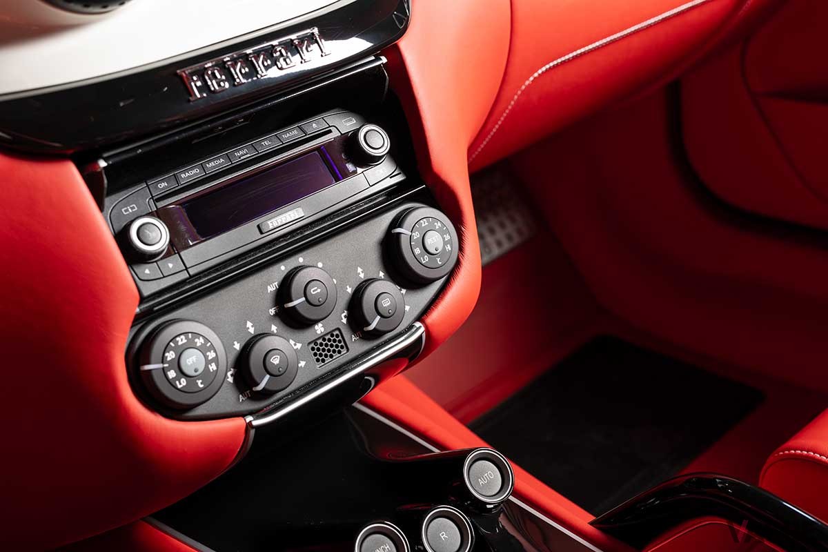 オークションに出品される2012年式フェラーリ「SAアペルタ」Nail Fraser(c)2025 Courtesy of RM Sotheby's