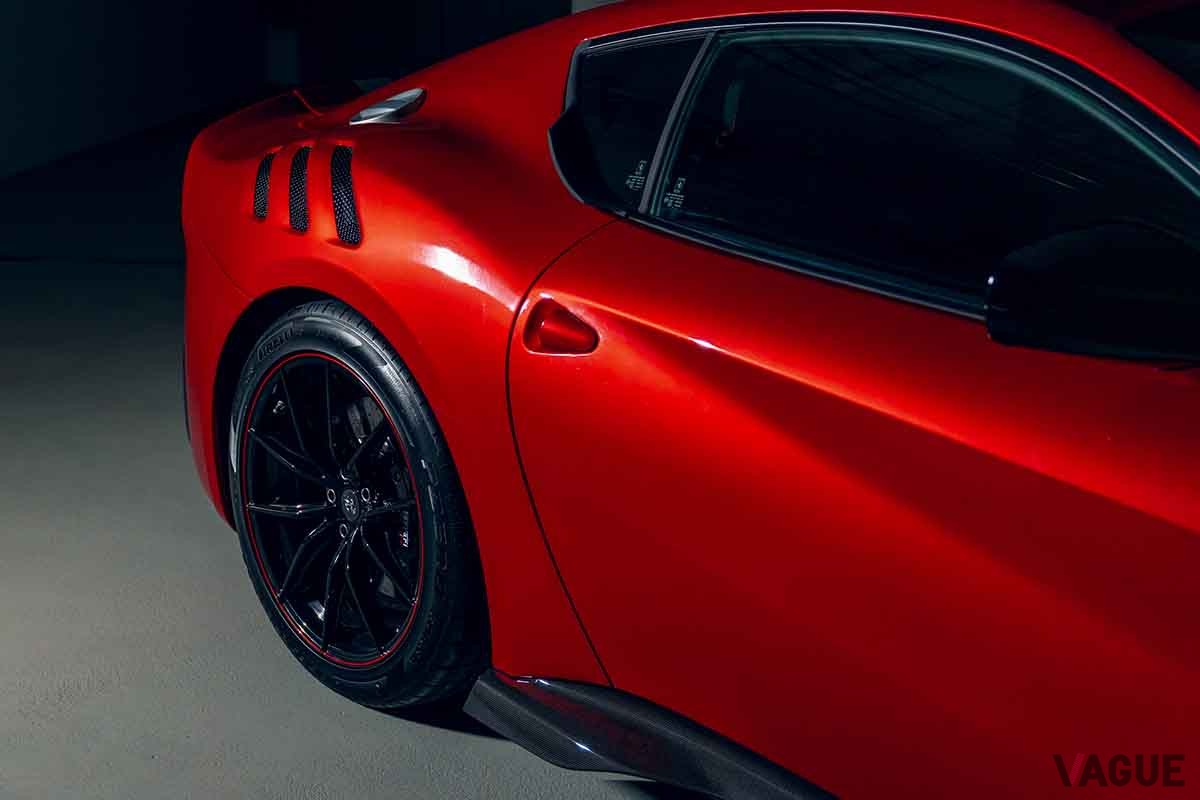 オークションに出品された2016年式フェラーリ「F12tdf」Simon Gosselin(c)2025 Courtesy of RM Sotheby's