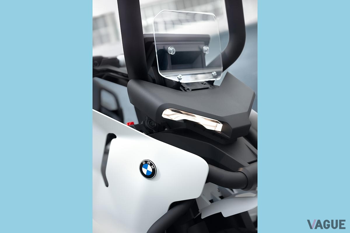 IAAモビリティ2025で世界初公開されるBMWモトラッド「ビジョンCE」