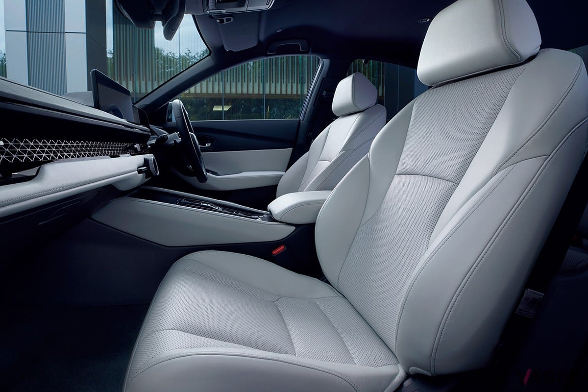 ホンダ「アコード」