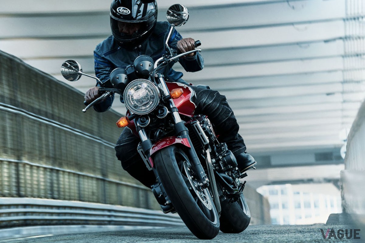 ホンダ「CB400 SUPER FOUR」