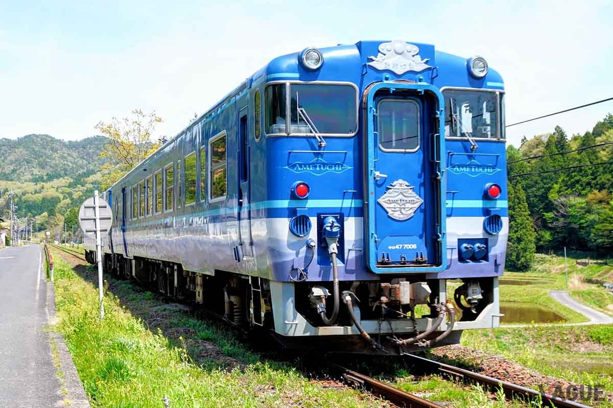 JR西日本の観光列車「あめつち」。10月4・5日の2日間限定で鳥取県の鳥取駅から岡山県の津山駅の因美線を運行する