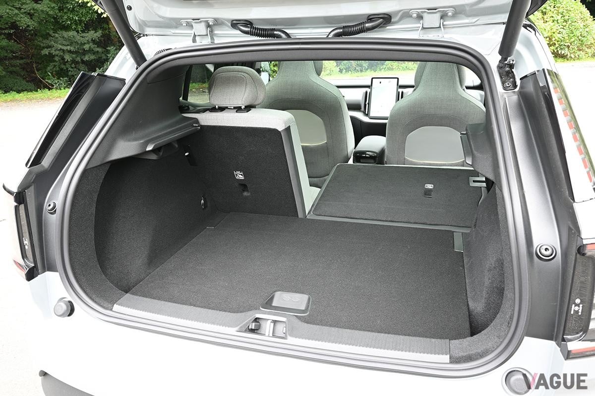 ボルボ「EX30 Ultra Twin Motor Performance」