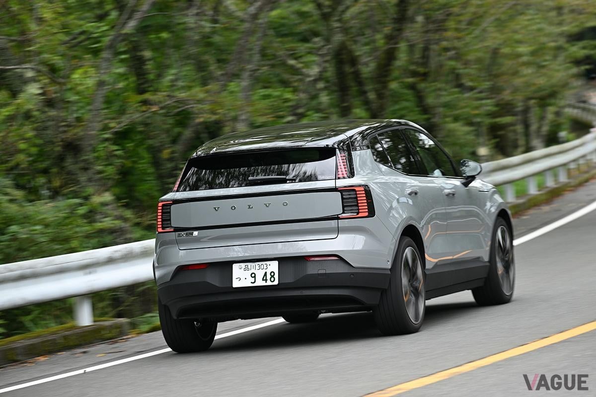 ボルボ「EX30 Ultra Twin Motor Performance」