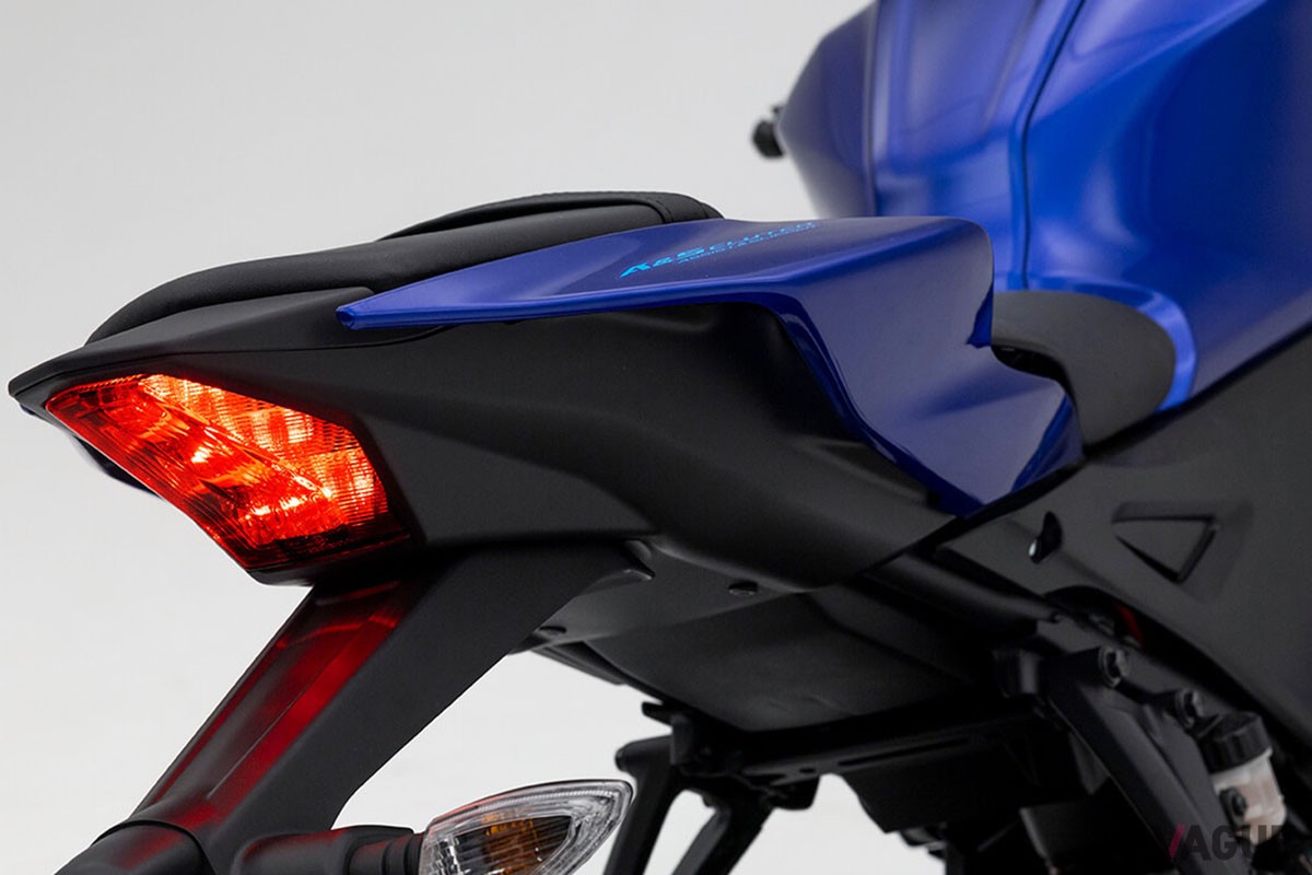 ヤマハ「YZF-R15」