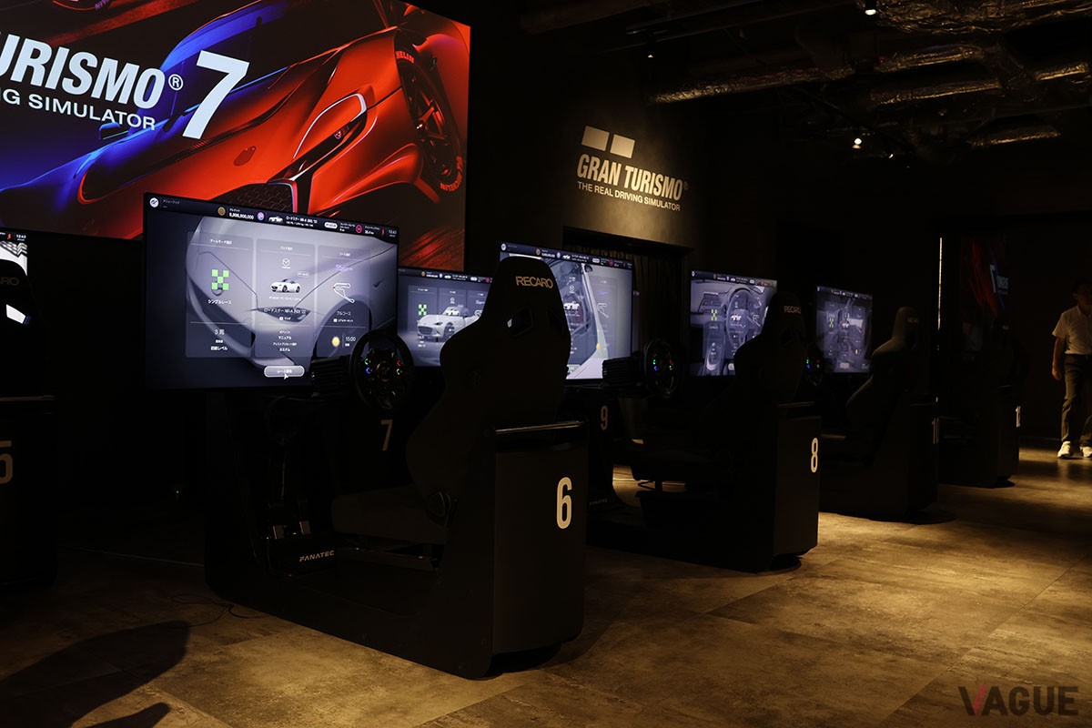 ポリフォニーデジタル社の東京スタジオで『グランツーリスモ７』に収録されたマツダ「MSR ロードスター 12R」に試乗