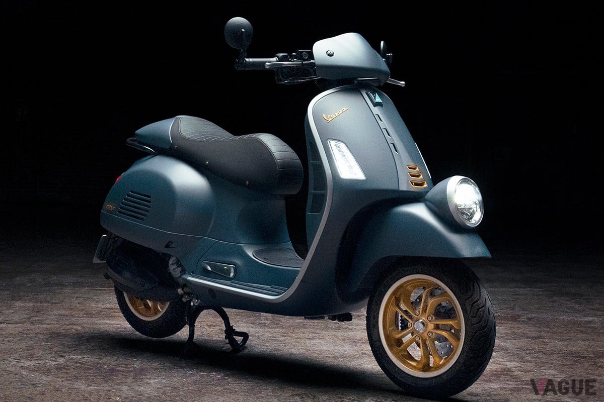マット仕上げのブルー」がおしゃれ！ ベスパ「スプリント150」と