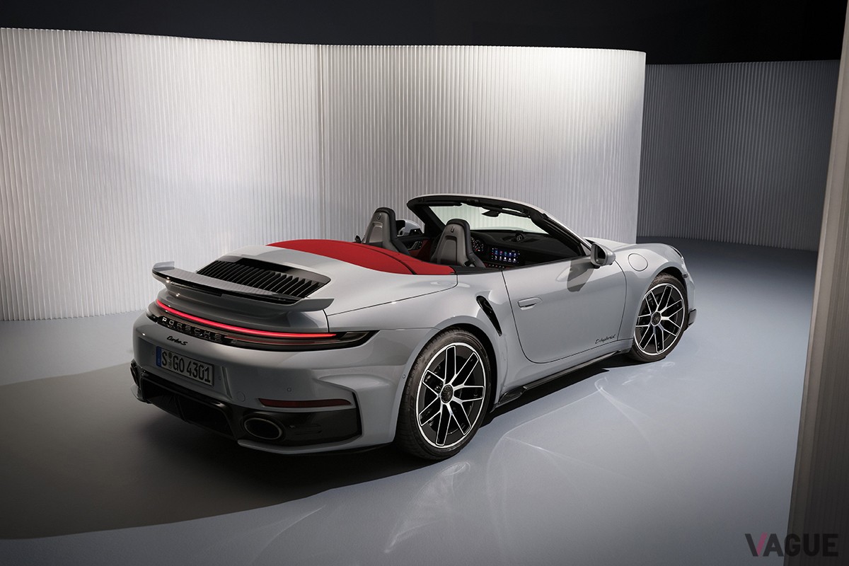 ポルシェ新型「911ターボS」