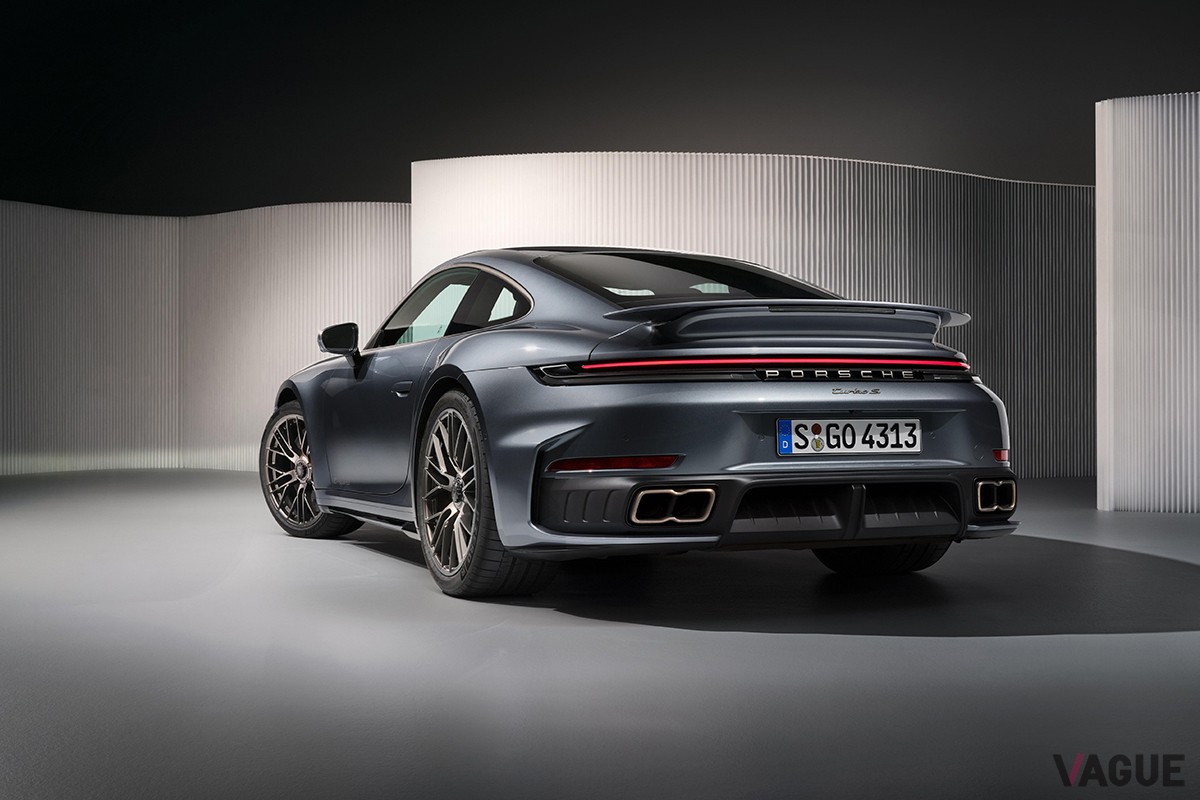 ポルシェ新型「911ターボS」