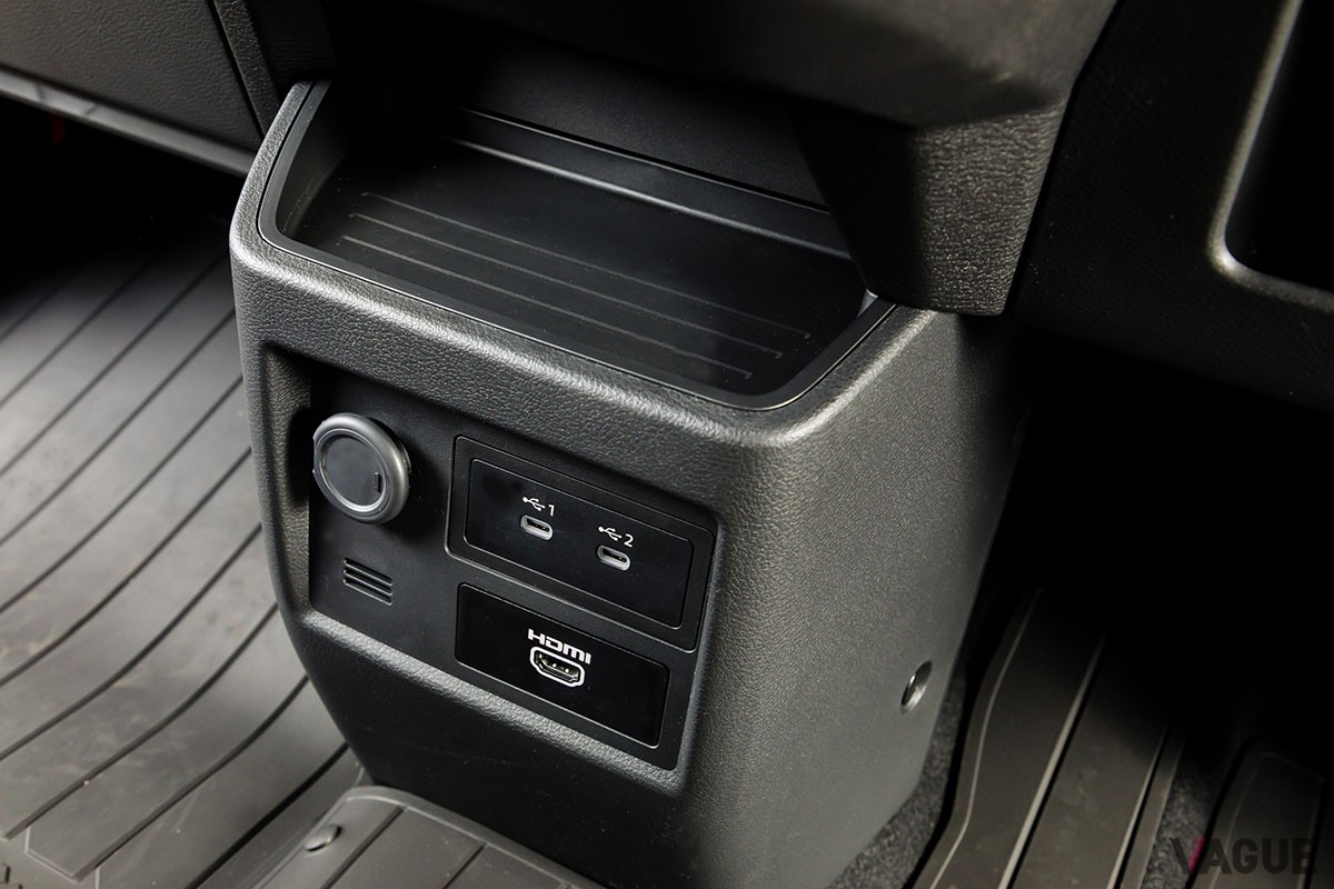 三菱 新型「デリカミニ」