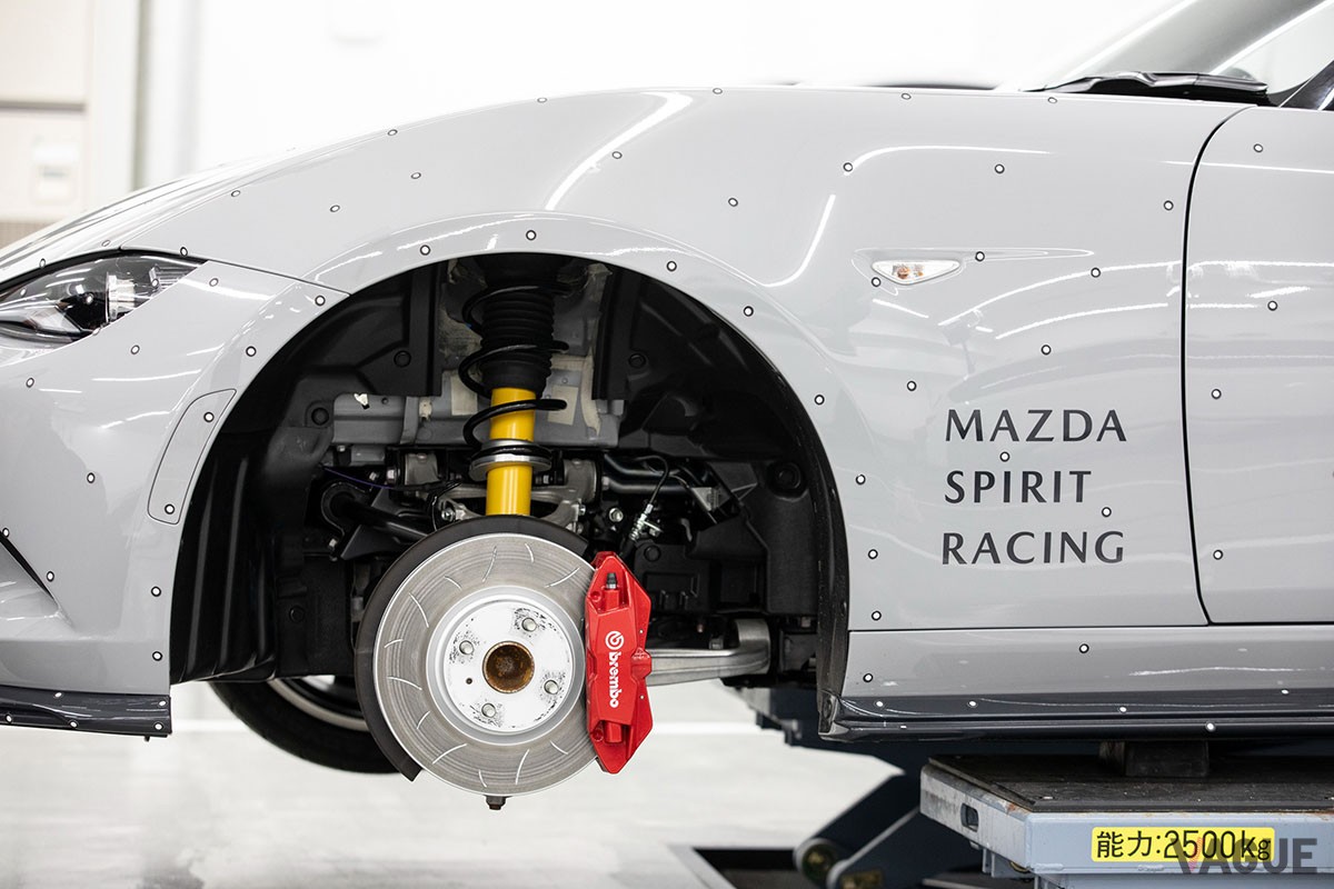 ポリフォニーデジタルの制作チームは「12R」の撮影を実施。スチール＆ムービーの撮影に加え、重要な3Dスキャンや集音などをおこなった