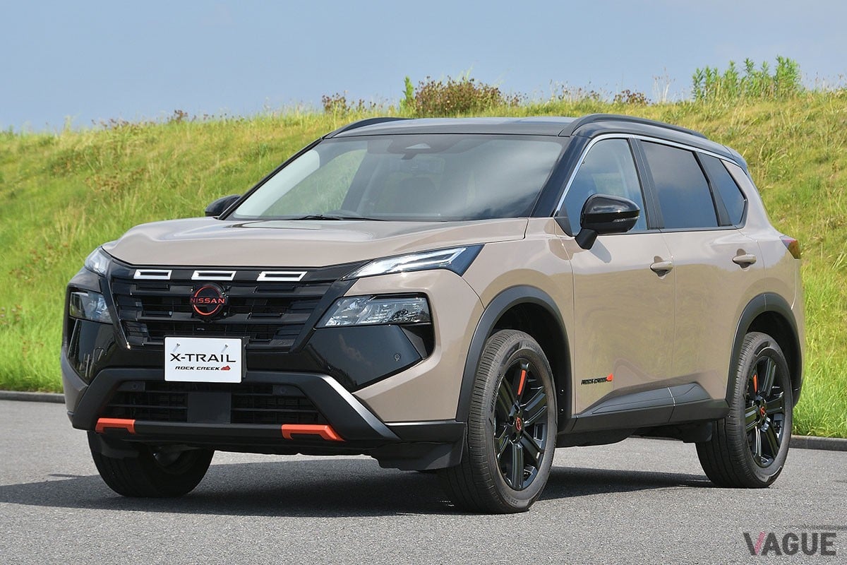 日産「エクストレイル ROCK CREEK e-4ORCE」