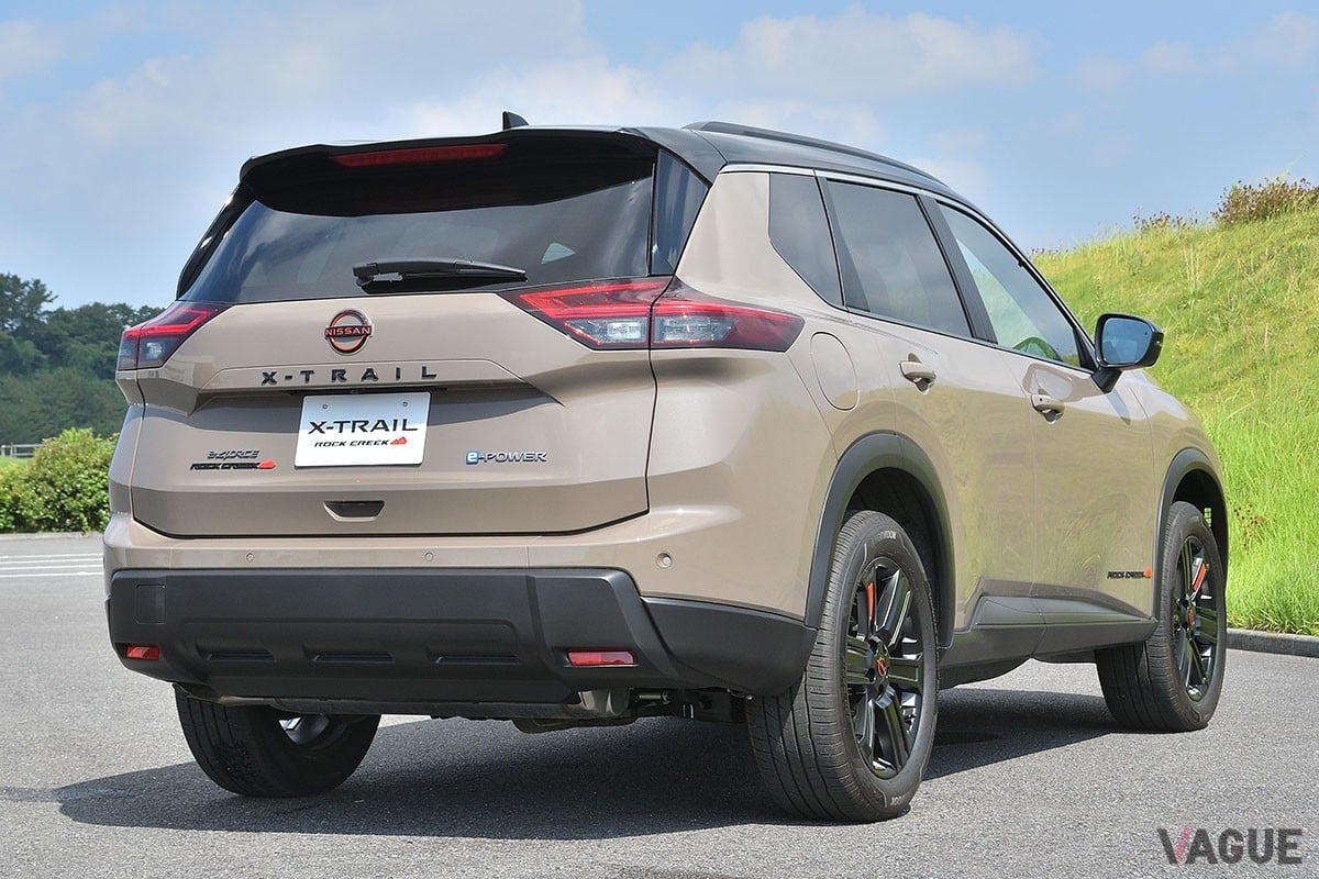 日産「エクストレイル ROCK CREEK e-4ORCE」