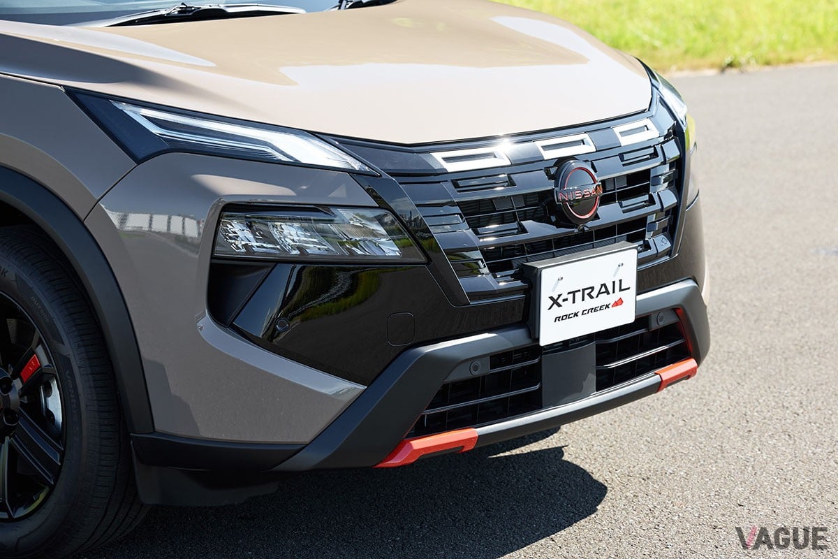 日産「エクストレイル ROCK CREEK e-4ORCE」