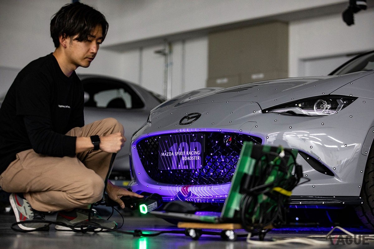 ポリフォニーデジタルの制作チームは「12R」の撮影を実施。スチール＆ムービーの撮影に加え、重要な3Dスキャンや集音などをおこなった