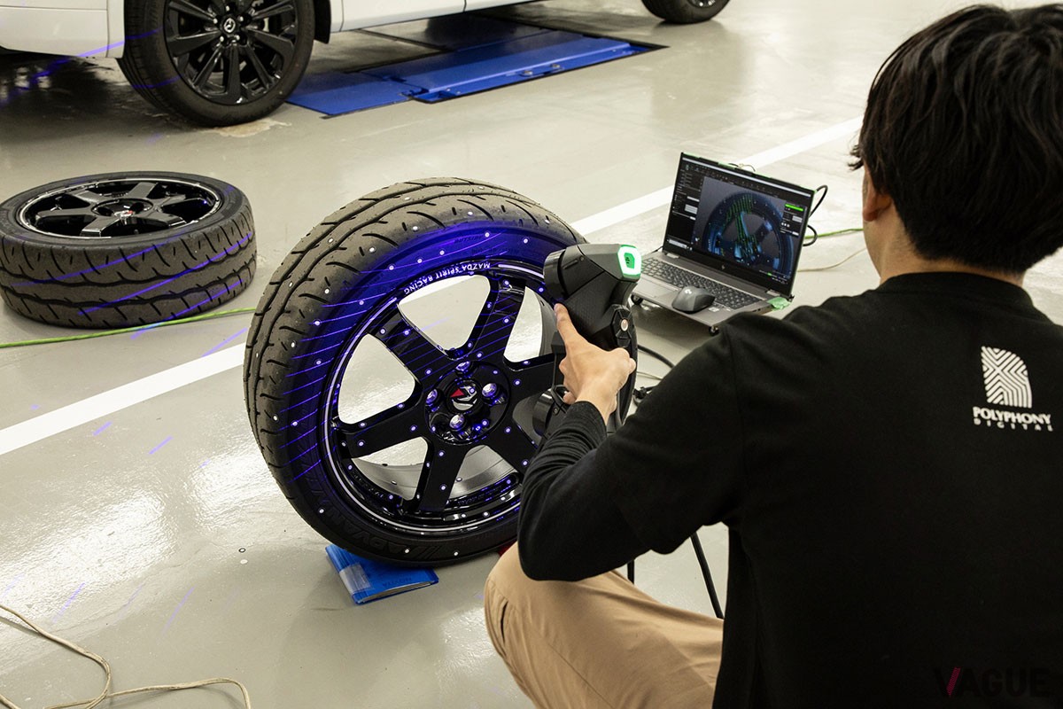 ポリフォニーデジタルの制作チームは「12R」の撮影を実施。スチール＆ムービーの撮影に加え、重要な3Dスキャンや集音などをおこなった