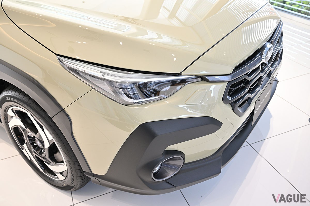 2025年7月に商品改良を受けた新しいスバル「クロストレック プレミアム S：HEV EX」