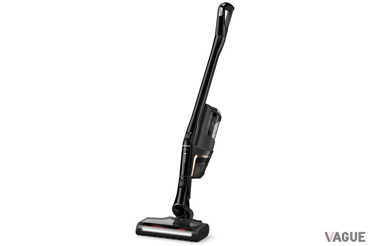 「Miele Triflex HX2 Cat & Dog」（10万2300円 消費税込）。ソファやベッドに残りがちなペットの抜け毛もしっかり吸引できる