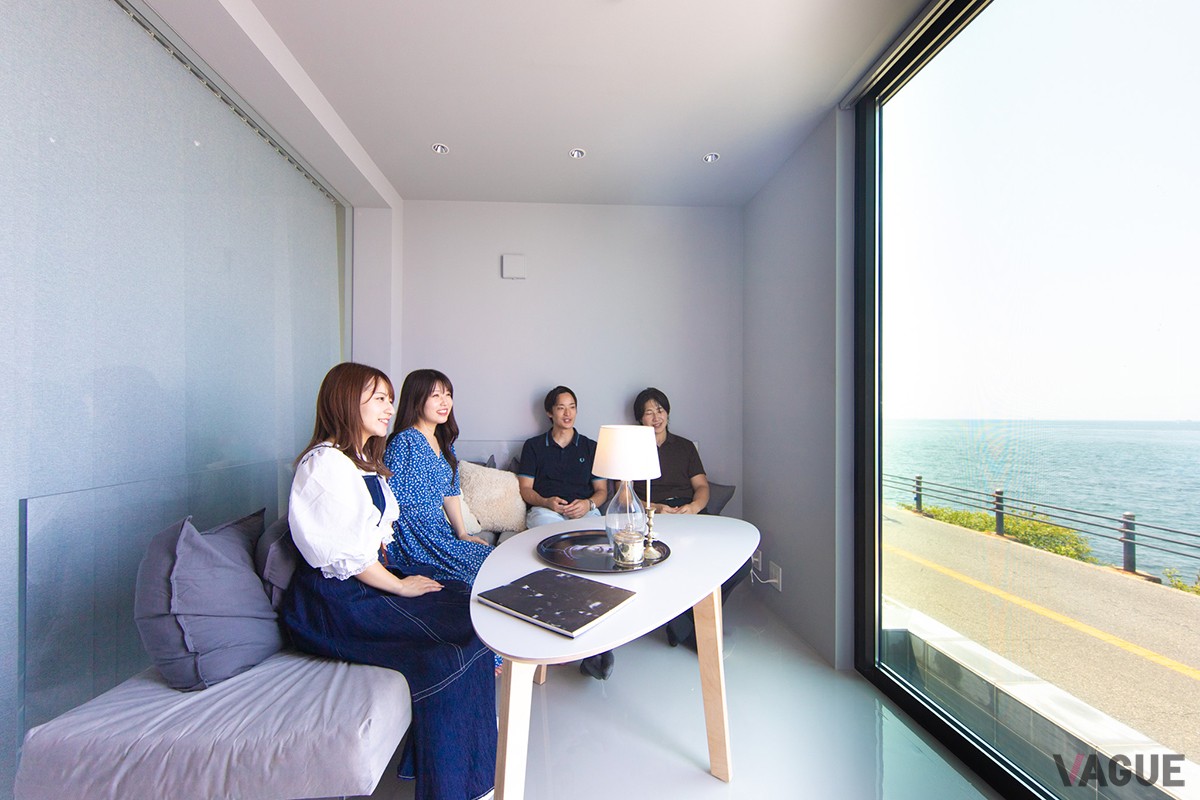 素材と透明感にこだわったインテリア