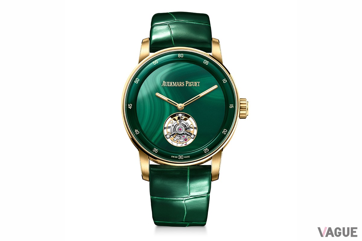 こちらはグリーンマラカイトのダイヤル＋18Kイエローゴールド製ケース